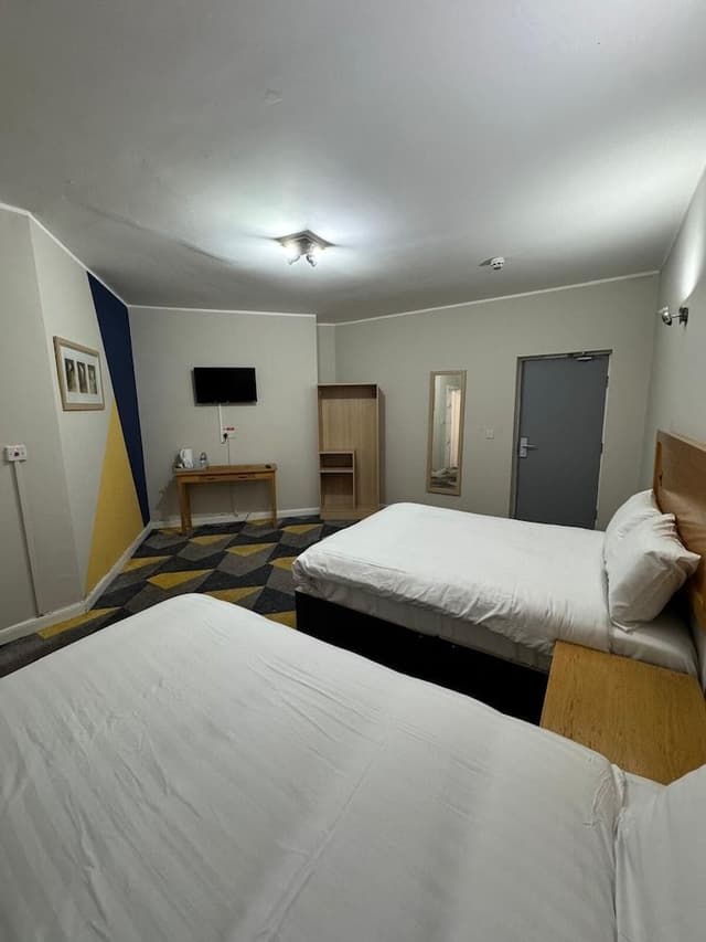 Standard Twin Room