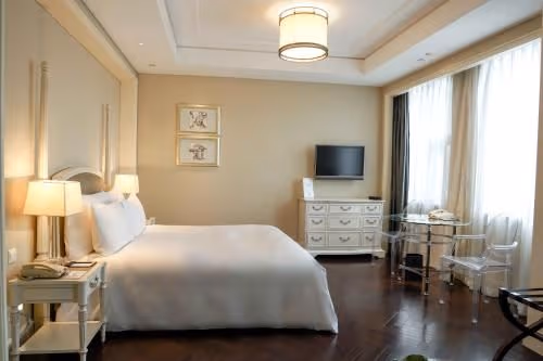 deluxe city view single room