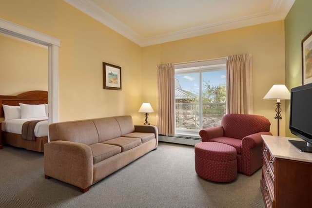 Suite, 1 Bedroom, Kitchen