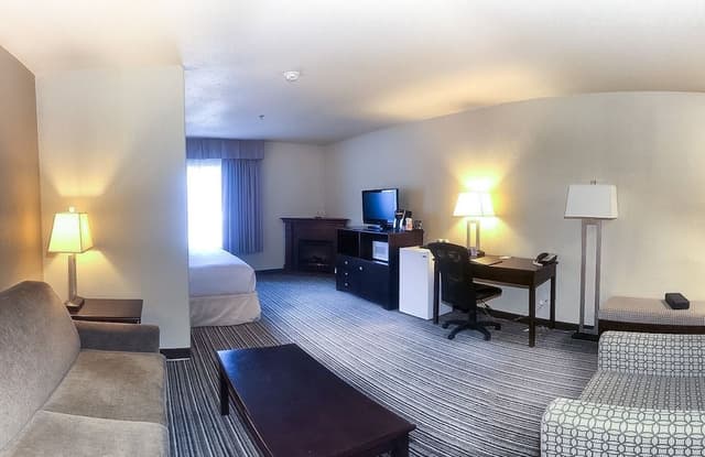 Suite, 1 King Bed with Sofa bed, Non Smoking