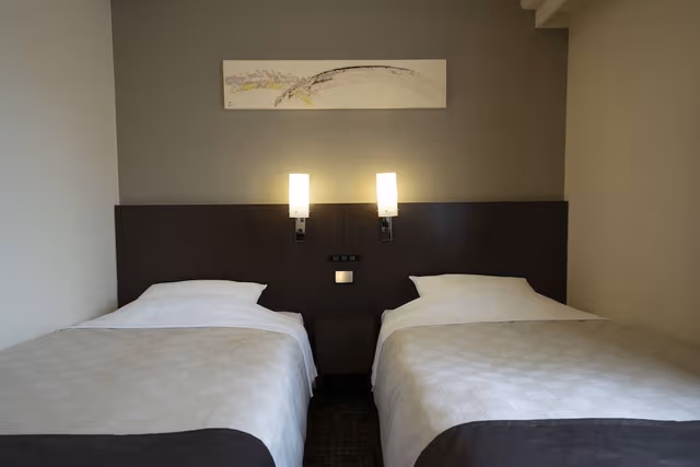 Cozy Twin Room(15.7m2)Bed size 100cm×2, Smoking, Breakfast Included