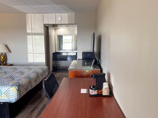 Standard Room, 1 King Bed, Non Smoking, Refrigerator & Microwave