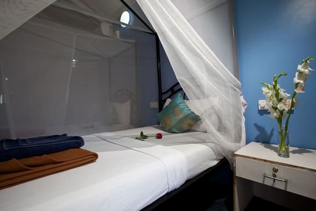 DELUXE AC PARTIAL SEA VIEW BEACH HUT