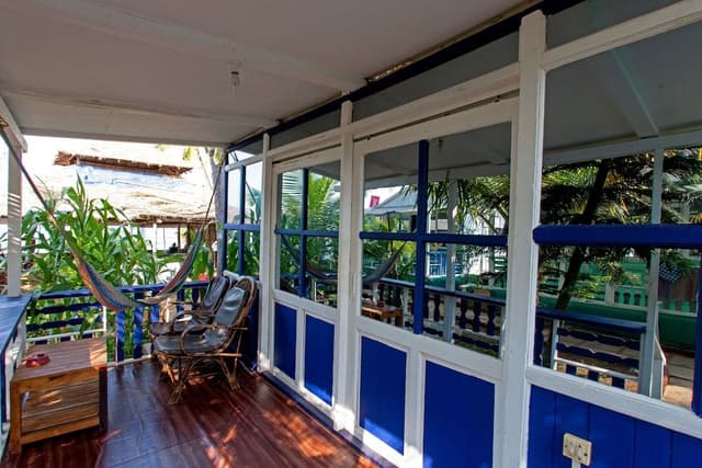 DELUXE AC PARTIAL SEA VIEW BEACH HUT