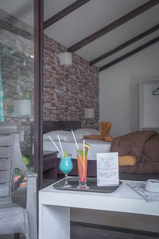 DELUXE AC SEA VIEW BEACH COTTAGE