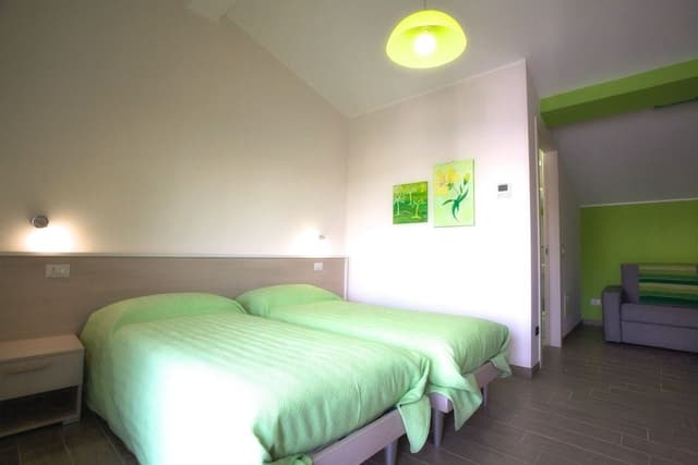 Twin Room (with extra bed)