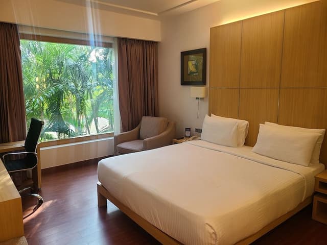 Superior King Bed