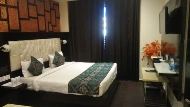 Super Deluxe Room