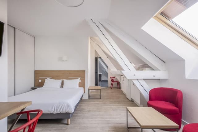 Superior Studio, 1 Double or 2 Twin Beds