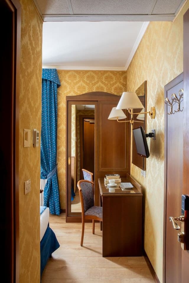 Single Room