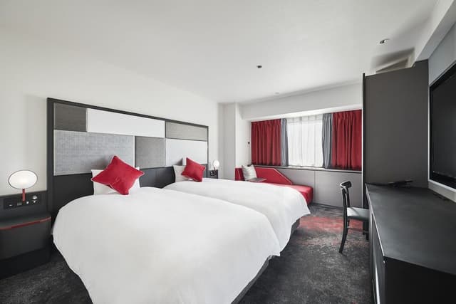 Twin Room, Non Smoking (Standard Floor)