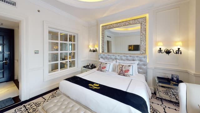 Premier King Room