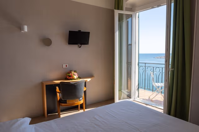 Classic Double Room, Sea View