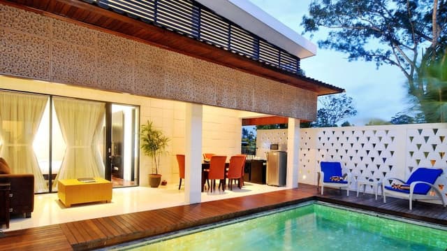 Two Bedroom Pool Suite