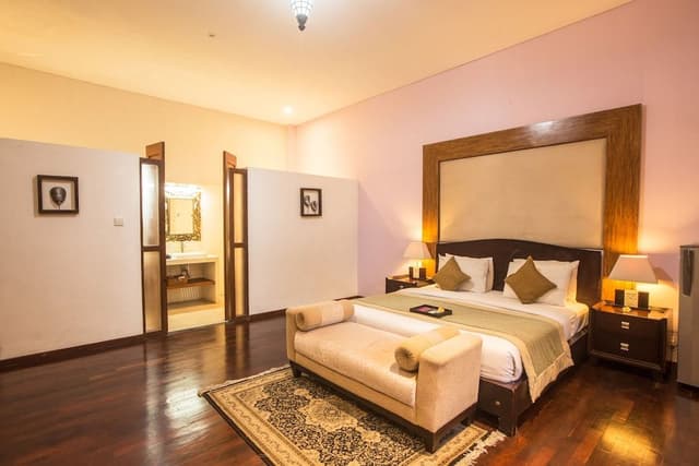 Three Bedroom Pool Suite