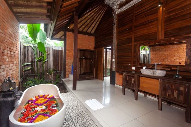 Panoramic Cabin