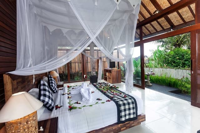 Panoramic Cabin