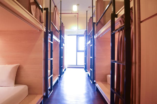 Single Bed in Mixed Dormitory