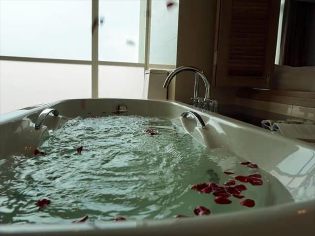 Jacuzzi Premier Room