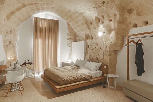 Suite (Metella)