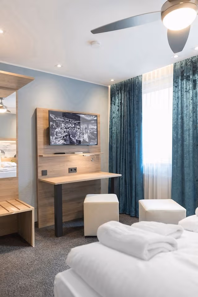 City Apartment, Non Smoking, River View