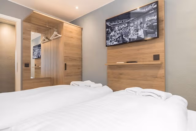 City Apartment, Non Smoking, River View