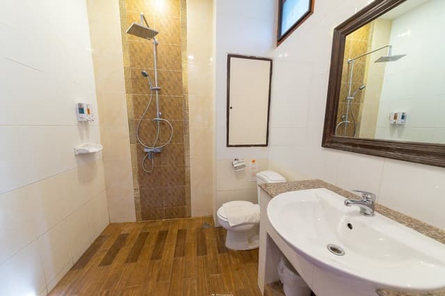 Corner Twin Room