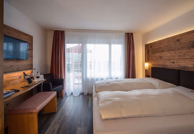 Double room lake side with balcony