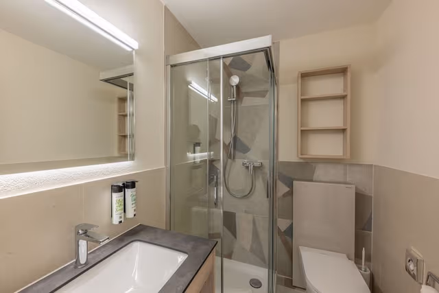 Double room lake side with balcony