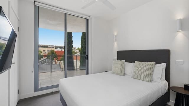 Superior Two Bedroom Apartment