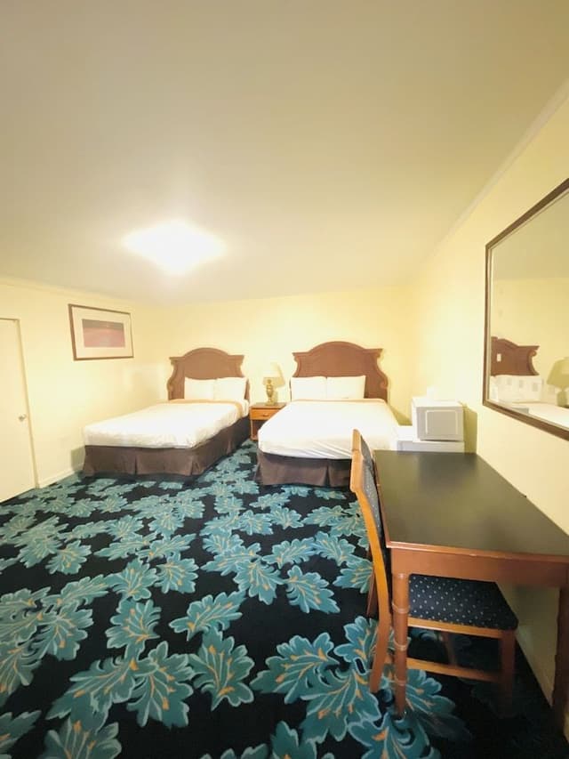 Standard Room, 2 Queen Beds