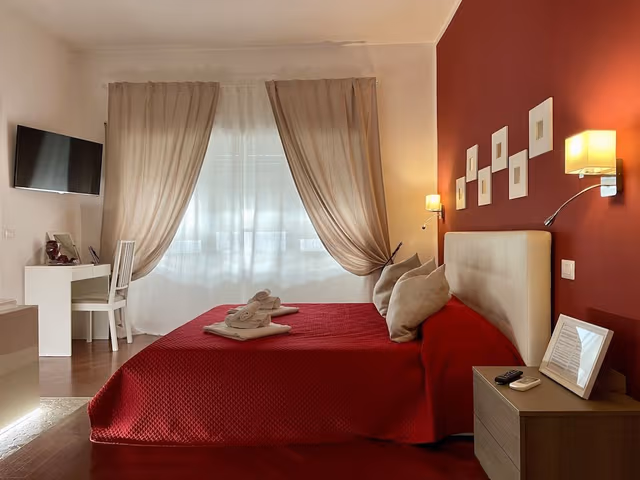 Luxury Suite, Jetted Tub