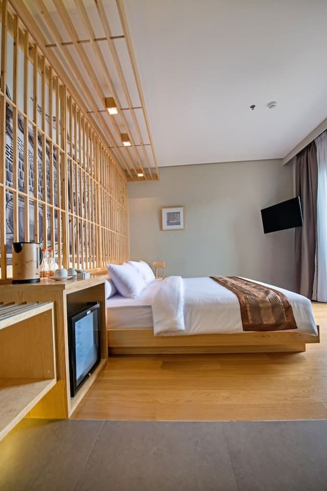 Deluxe Room, Balcony