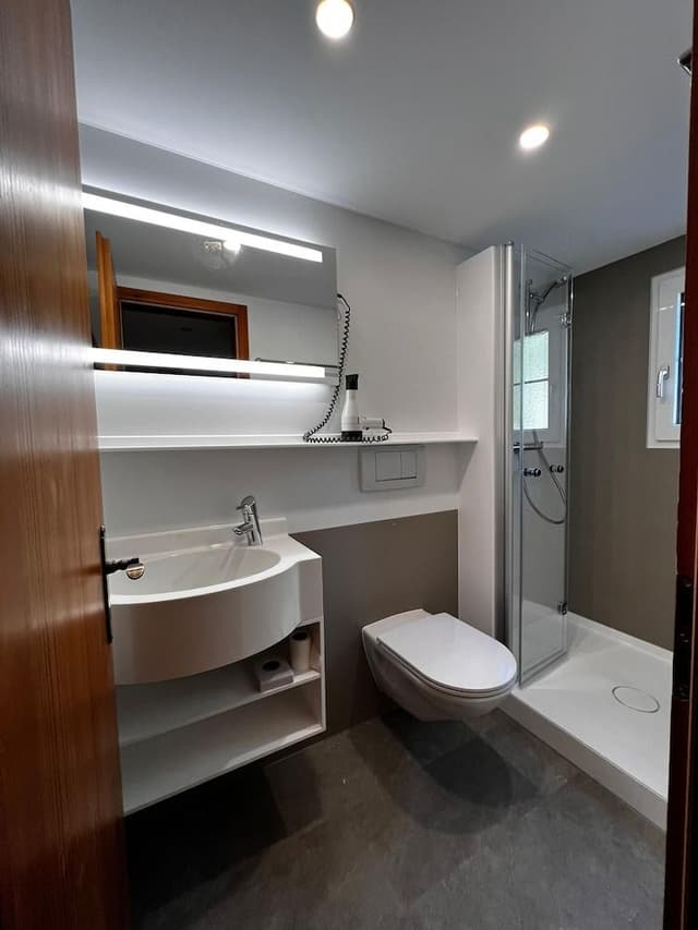Basic Double or Twin Room, 2 Twin Beds, Mountain View