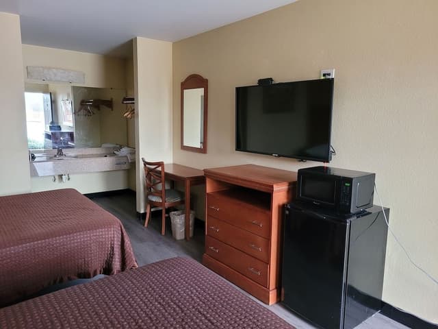 Room, 1 King Bed, Non Smoking