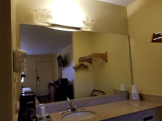 Room, 1 King Bed, Non Smoking