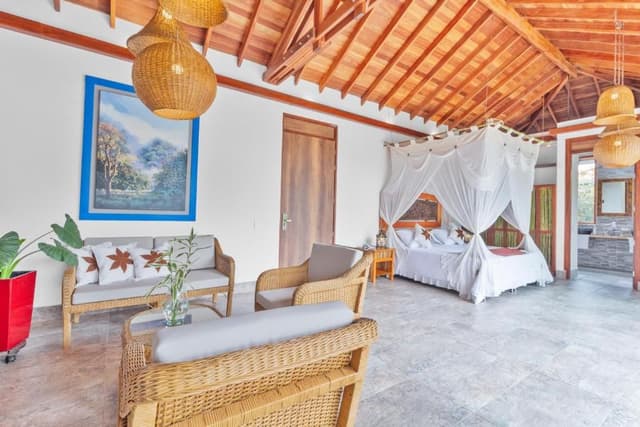 Villa con Piscina Privada