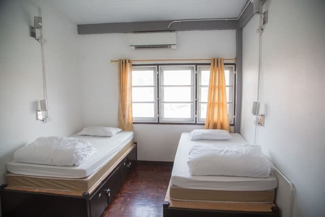 Standard Twin Room, Shared Bathroom