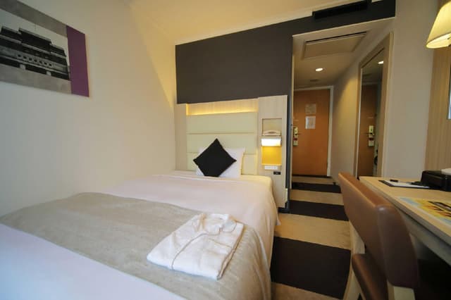 Single Room - Non-Smoking