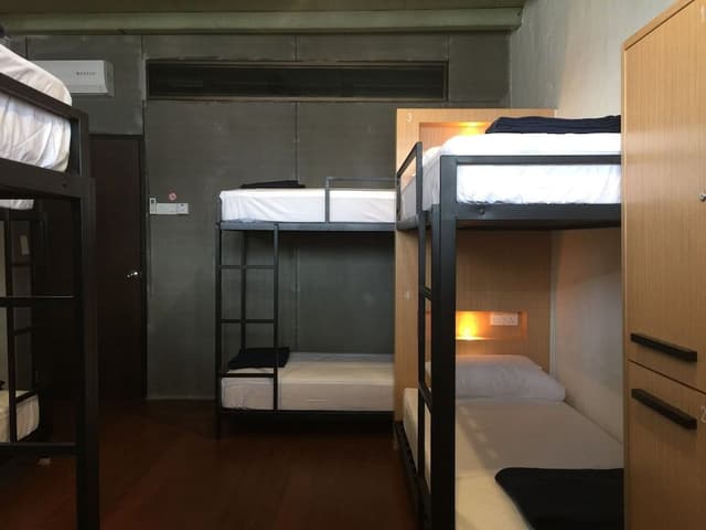 Bed in 8-Bed Mixed Dormitory Room