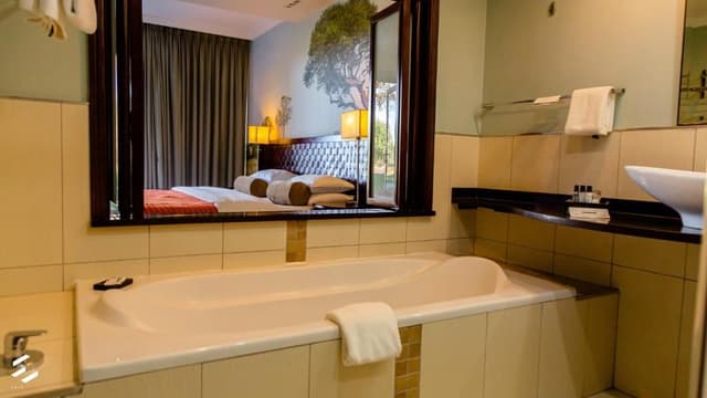 King Room with Garden View