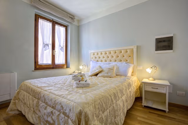 Traditional Room, 1 Queen Bed