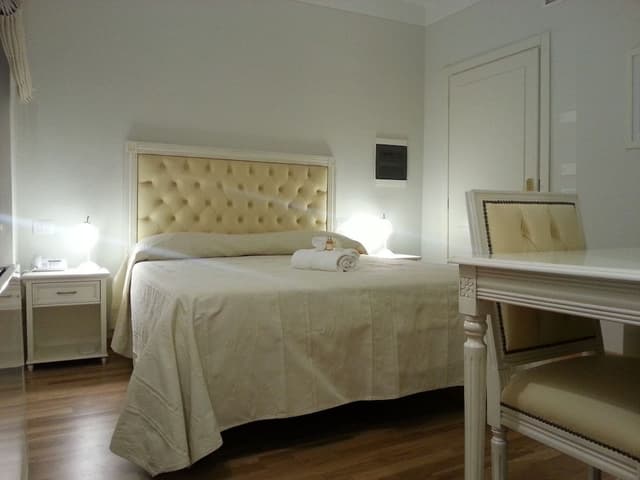 Traditional Room, 1 Queen Bed