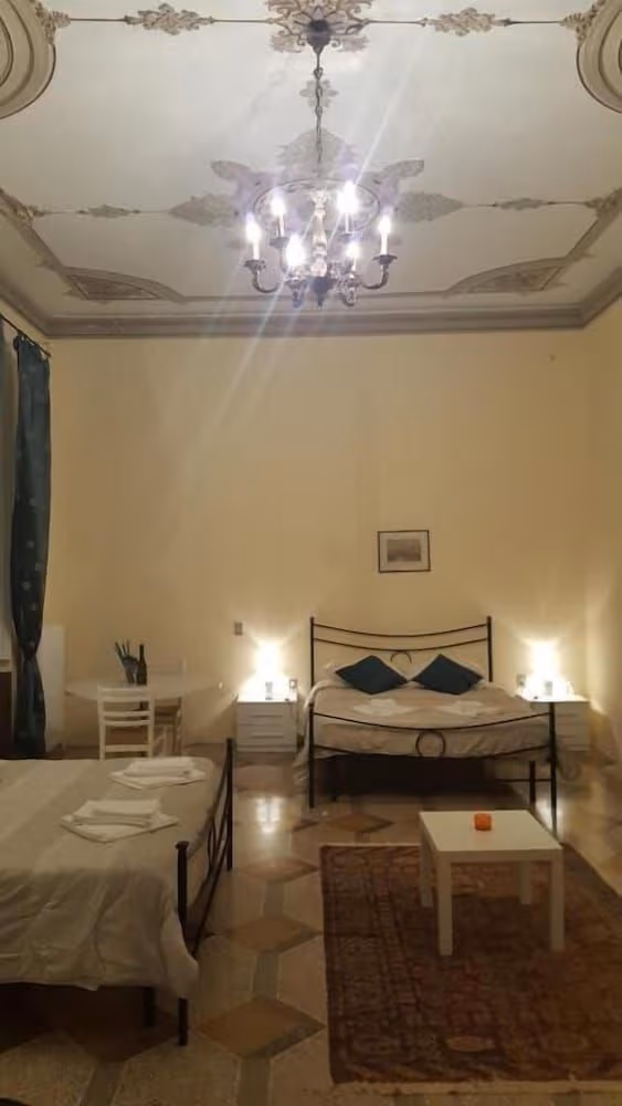 Deluxe Quadruple Room, 2 Bedrooms, Bathtub