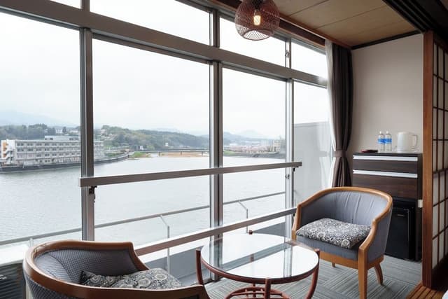 [River View]Moderate Japanese Style Room 10 tatami mats (38sqm/ 2 Semi-Double Beds)