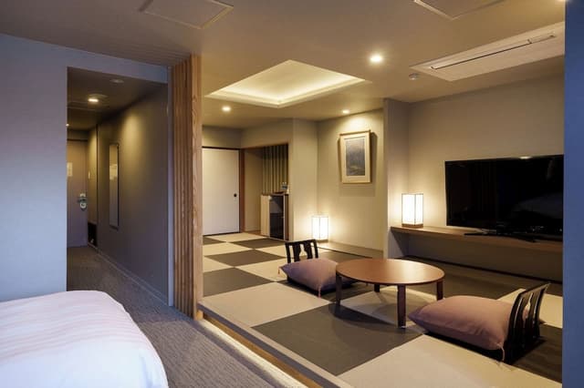 [River View] Premium Japanese Western Style Room 701, with Hot Spring / Semi-Open-air Bath