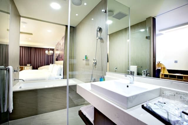 Deluxe Quadruple Room