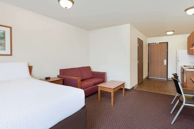 Standard Room, 1 Double Bed, Accessible, Non Smoking (Bathtub)
