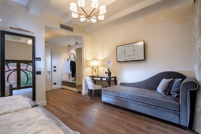 Deluxe Double or Twin Room