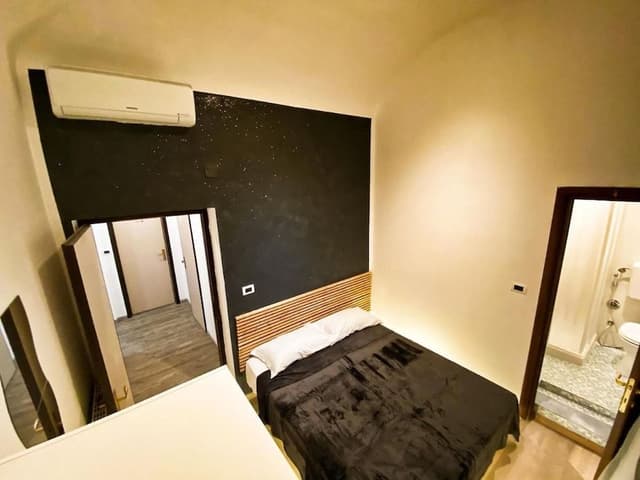 Classic Double or Twin Room, Private Bathroom